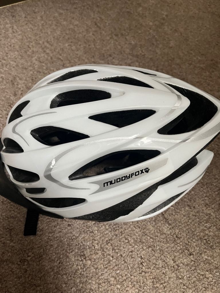 Muddyfox Bike Helmet – White, Good Condition