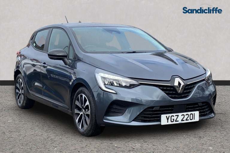 2022 Renault Clio 100129 Hatchback Petrol Manual