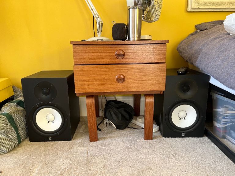 image for 2 x Yamaha HS8 studio monitors