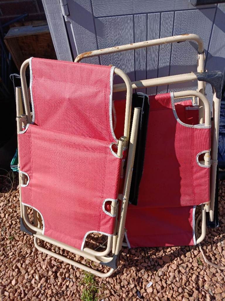 Sunbed loungers