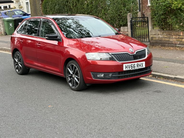 Skoda, RAPID Automatic, Hatchback, 2017, Semi-Auto, 1422 (cc), 5 doors