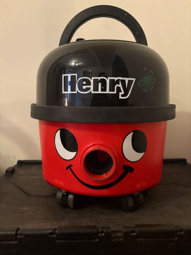 Numatic Henry Hoover HVR200A very good clean condition 