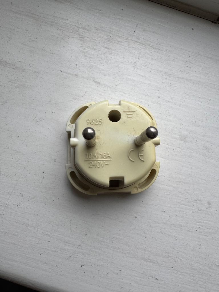 Plug travel adaptor from UK to EU, Thailand, South Korea