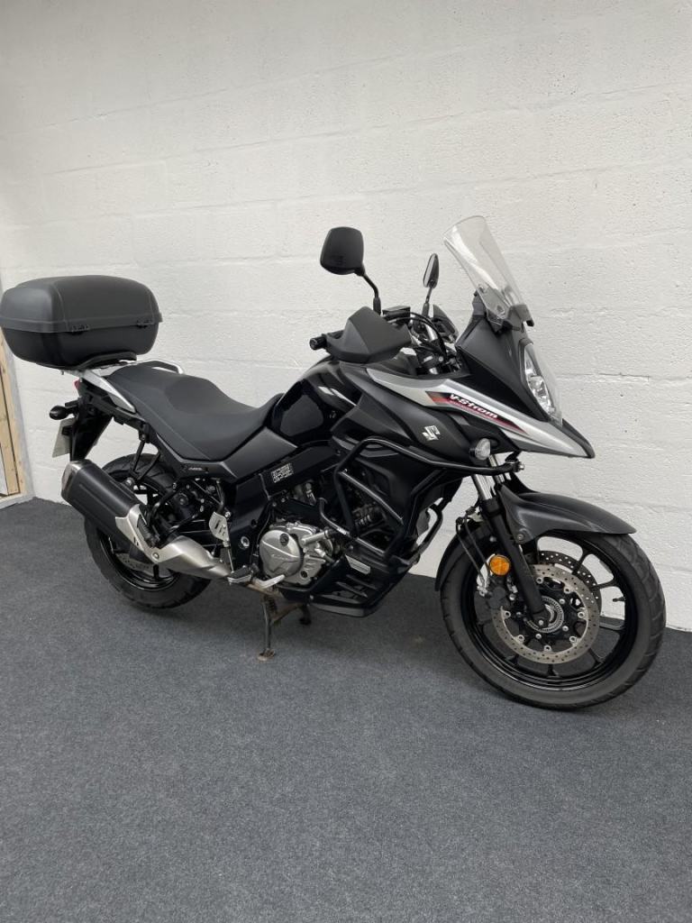 SUZUKI V STROM 650 - 2017 - 10.7K MILES