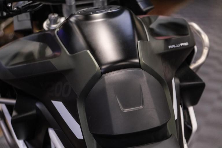 Triumph Tiger 1200 Rally Pro Adventure - Arrow End Can