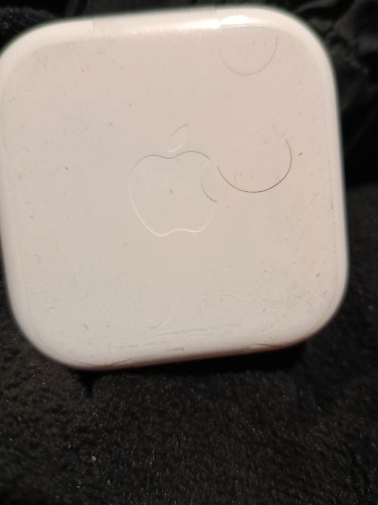 Apple EarPods 3.5mm stereo Headphone pług. Genuine. New