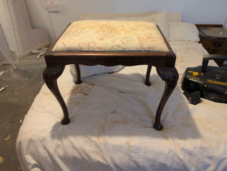 Beautiful piano stool