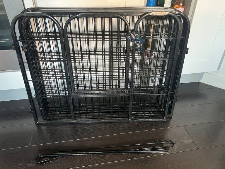 Black Metal Pet Playpen / Dog Puppy Enclosure
