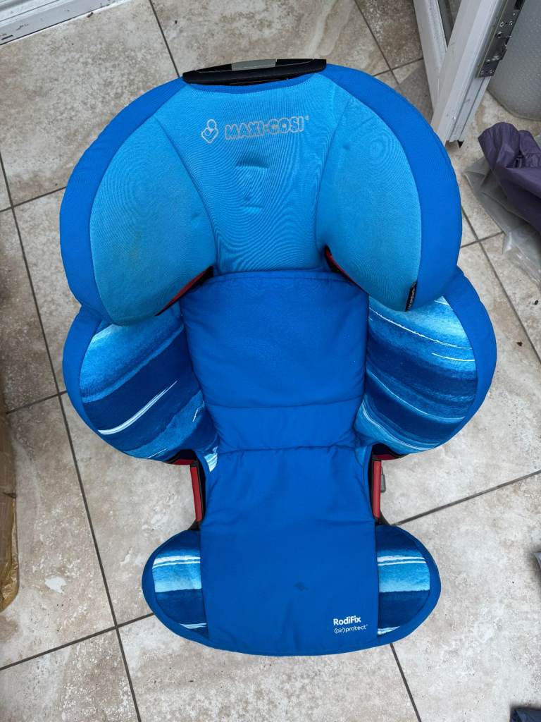 Maxi-cosi children car seat, 15-36kg, 3½ -12 years
