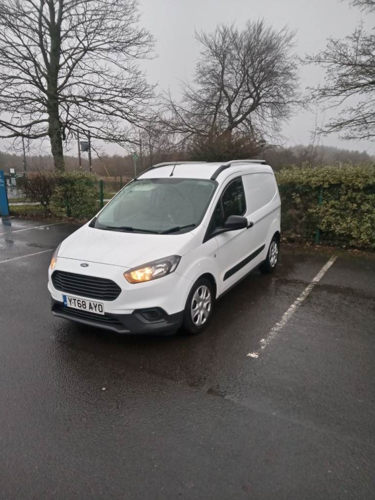 Ford, TRANSIT COURIER, Panel Van, 2018, Manual, 1498 (cc)