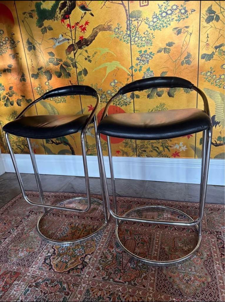 2 x Bar Stools 