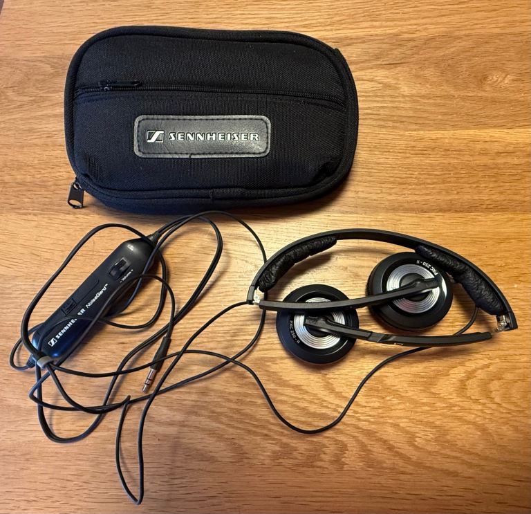 SENNHEISER PXC 250 - II NOISEGARD FOLDABLE HEADPHONES 