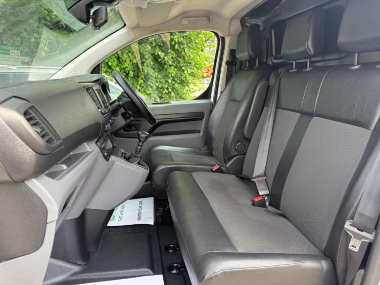 2020 Vauxhall Vivaro 2900 1.5d 100PS Dynamic H1 Van PANEL VAN DIESEL Manual