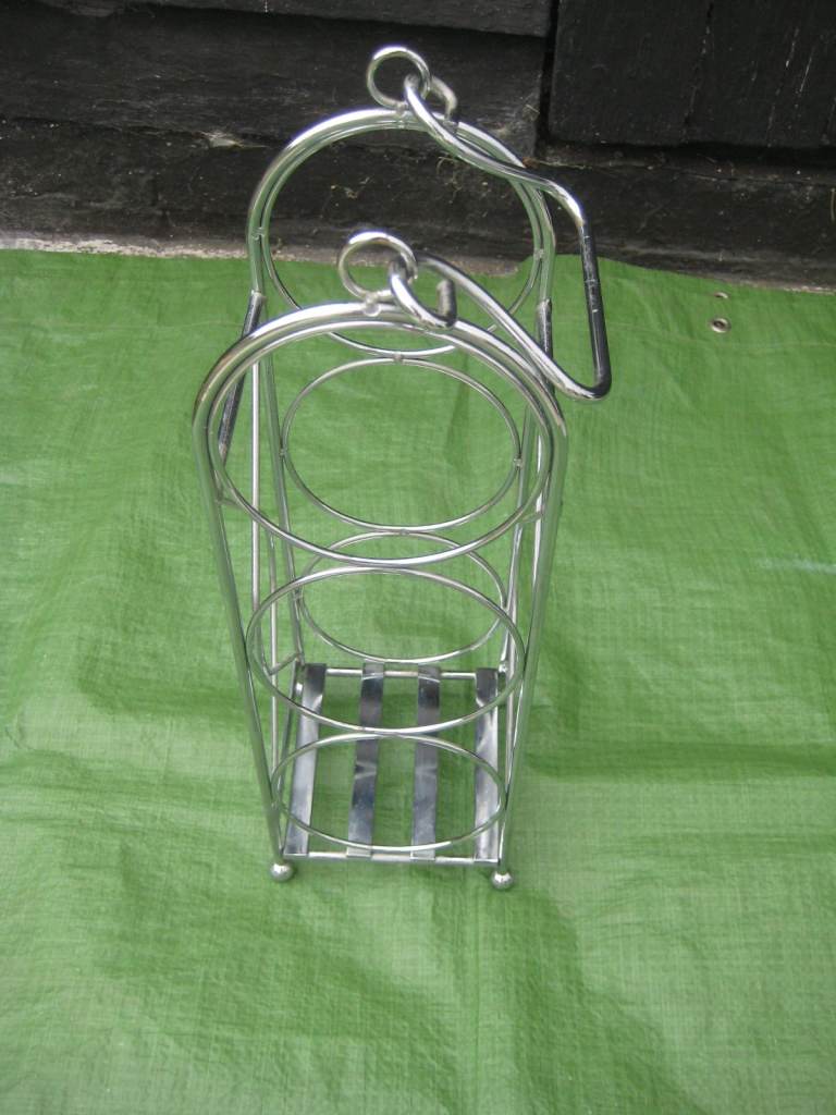 3 Bottle Stainless Steel Wine Rack with Handle for £4.00