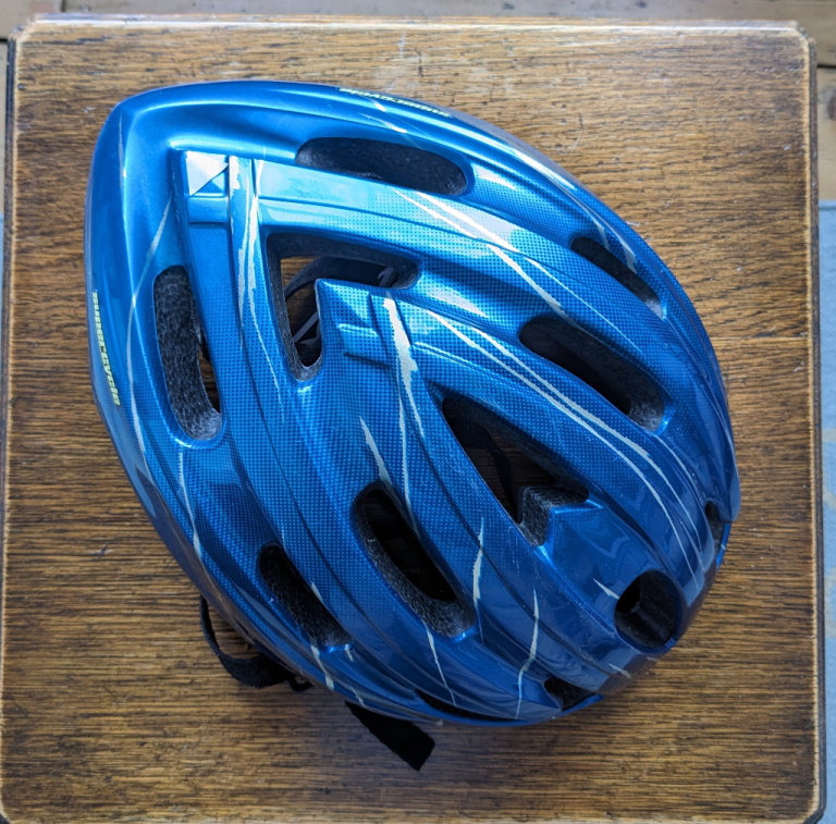 Adult cycle helmet - size small