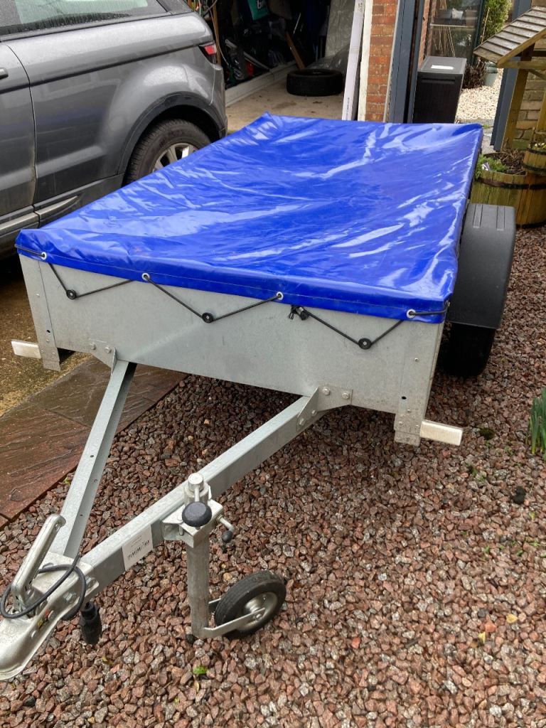 2m Car Trailer with cover. 