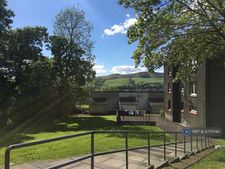 2 bedroom flat in Nobleston, Alexandria, G83 (2 bed) (#2775740)