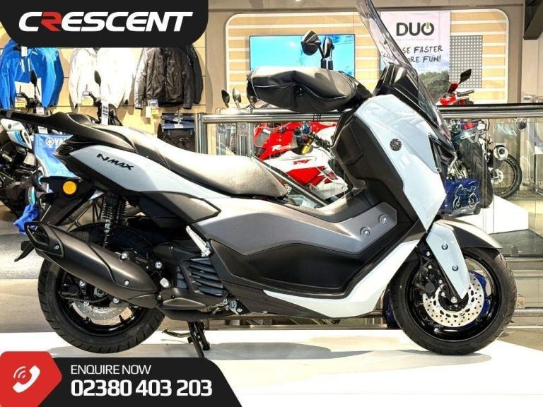 YAMAHA NMAX 125 TECH MAX - CERAMIC GREY - COMMUTER PACKAGE DEAL