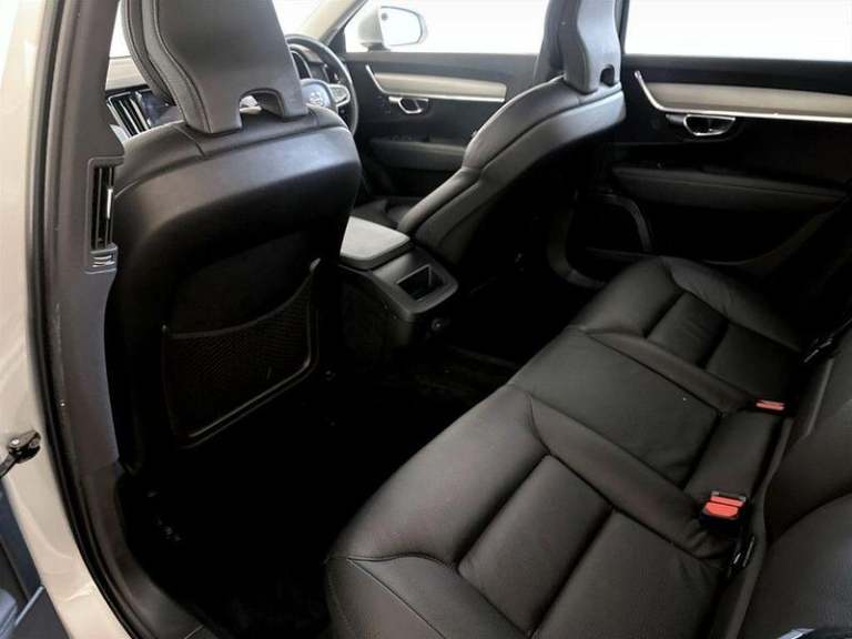 2020 Volvo V90 2.0 B4 MHEV Momentum Auto Euro 6 (s/s) 5dr Automatic Estate Hybrid Automatic