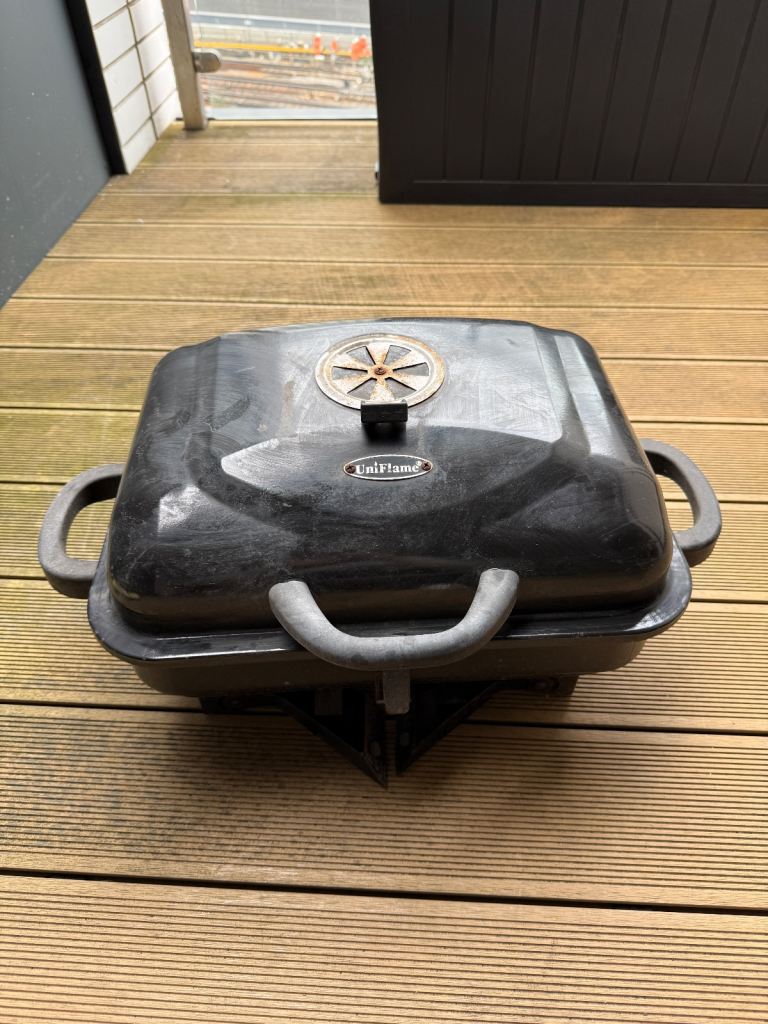portable charcoal grill
