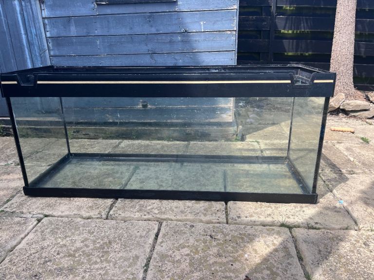 300l fish tank - SOLD
