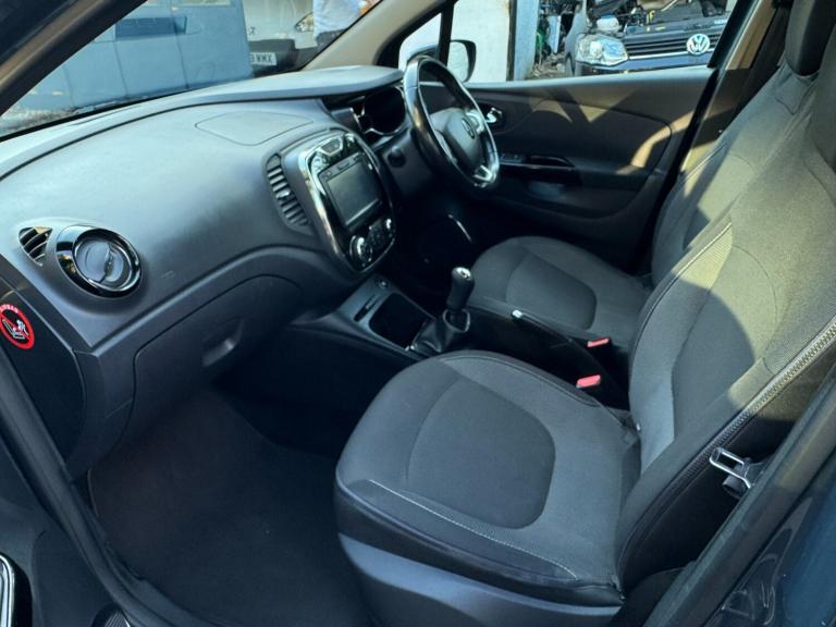 2016 Renault Captur 1.5 dCi 90 Dynamique Nav 5dr HATCHBACK Diesel Manual