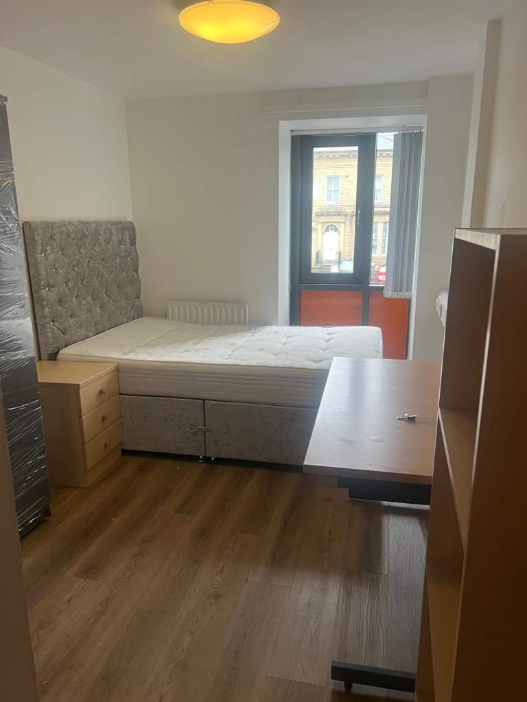 EN-SUITE ROOMS TO RENT - BD7 - ALL BILLS INCLUDED 
