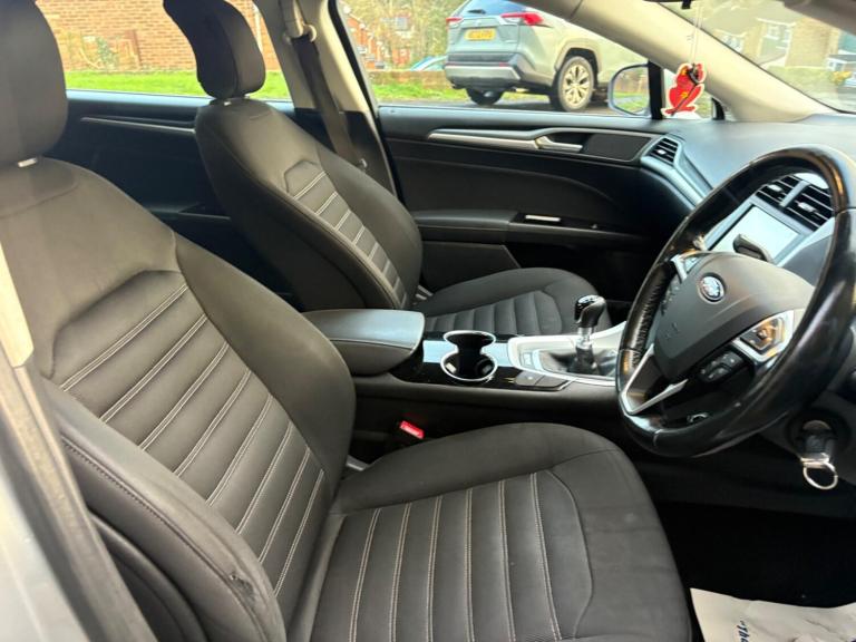 2015 Ford Mondeo 2.0 TDCi ECOnetic Zetec Euro 6 (s/s) 5dr Diesel