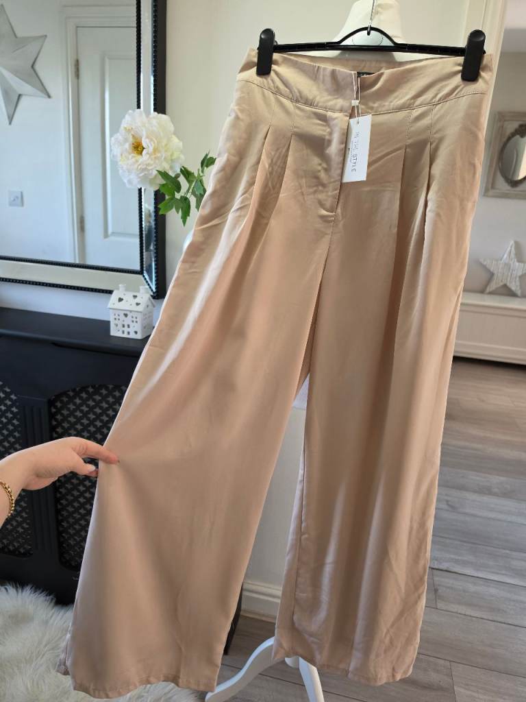 In The Style Beige Satin Feel Loose Fit Wide Leg High Waisted Trousers Size 10 12