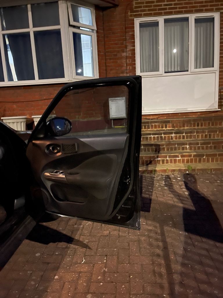 Nissan, JUKE, Hatchback, 2011, Manual, 1598 (cc), 5 doors
