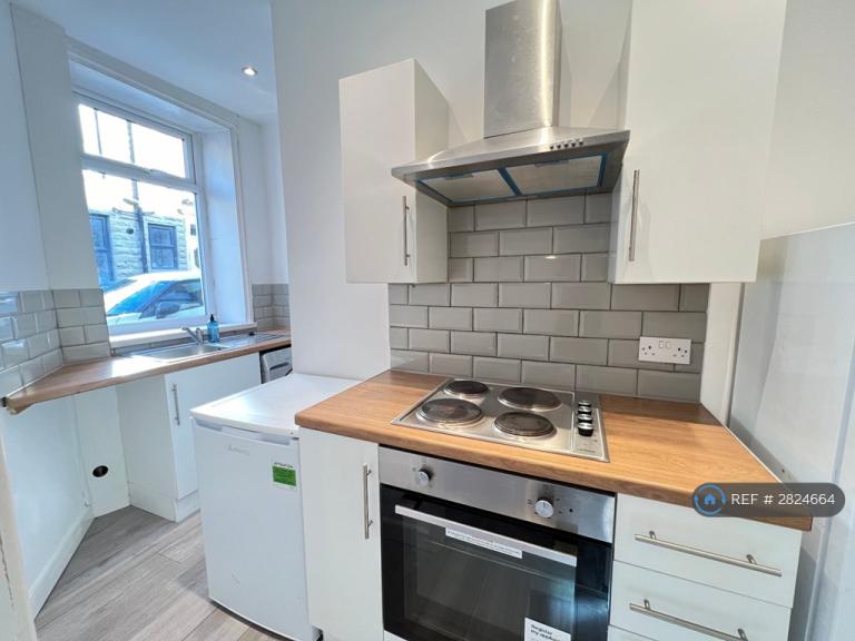 2 bedroom house in Stone St, Rossendale, BB4 (2 bed) (#2824664)