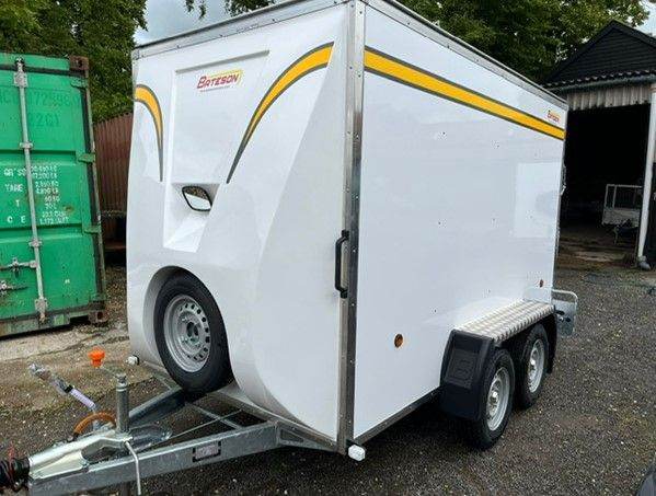 BATESON Box Trailer with Ramp 10' x 5' x 6' - 300v
