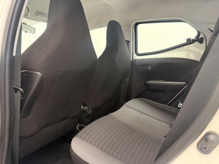 2019 Toyota AYGO 1.0 VVT-i x-play x-shift Euro 6 5dr HATCHBACK Petrol Automatic