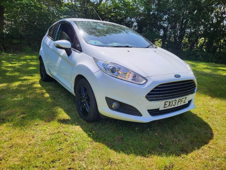 Ford, FIESTA, Hatchback, 2013, Manual, 1241 (cc), 3 doors