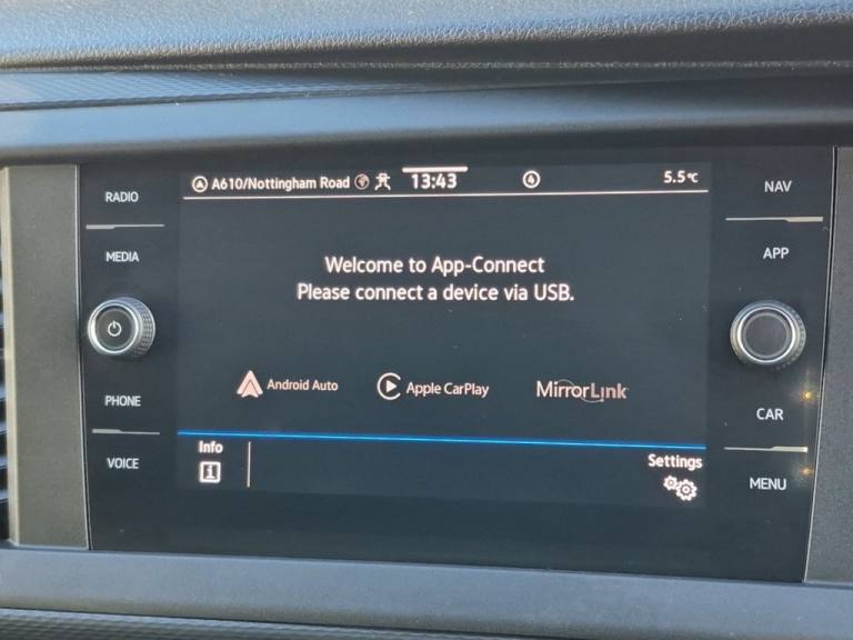 2020 20 VOLKSWAGEN TRANSPORTER 2.0 TDI T32 HIGHLINE KOMBI DOUBLE CAB 5DR DSG SWB