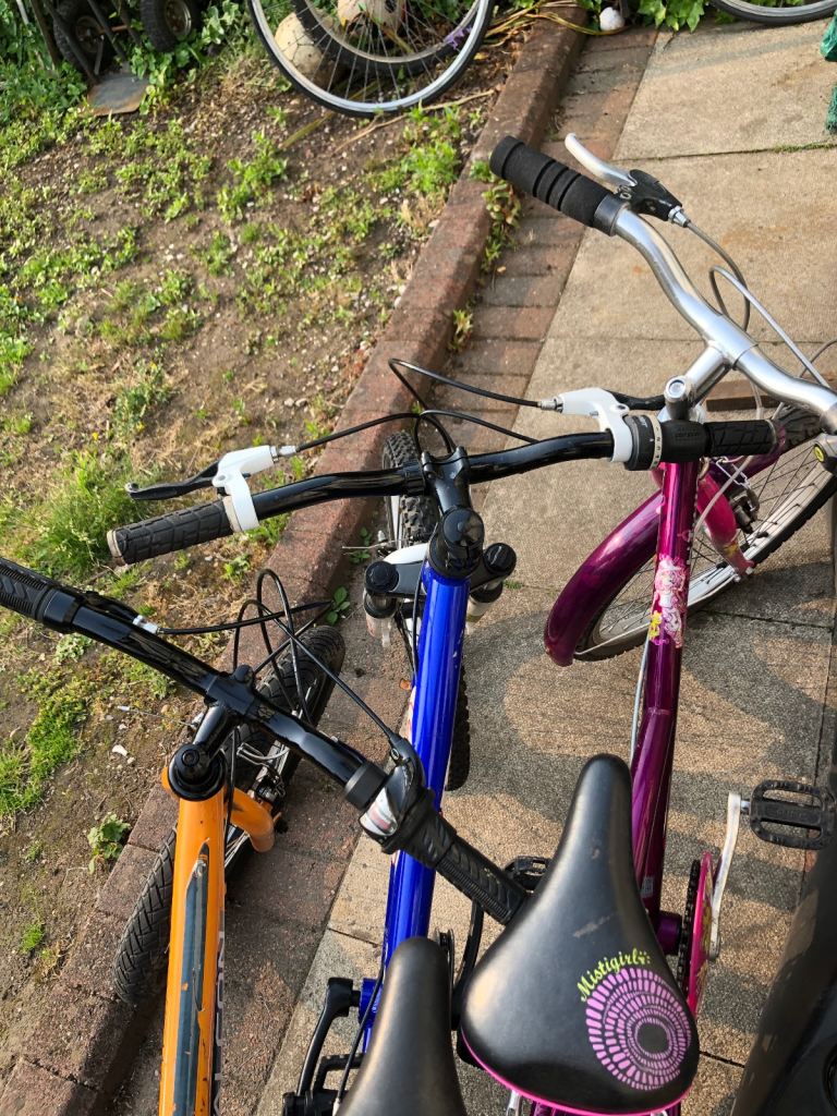  Kids bikes 24/20 /18 /16 /14inch bikes some like new girls /boys bikes for 6- 11 years girl