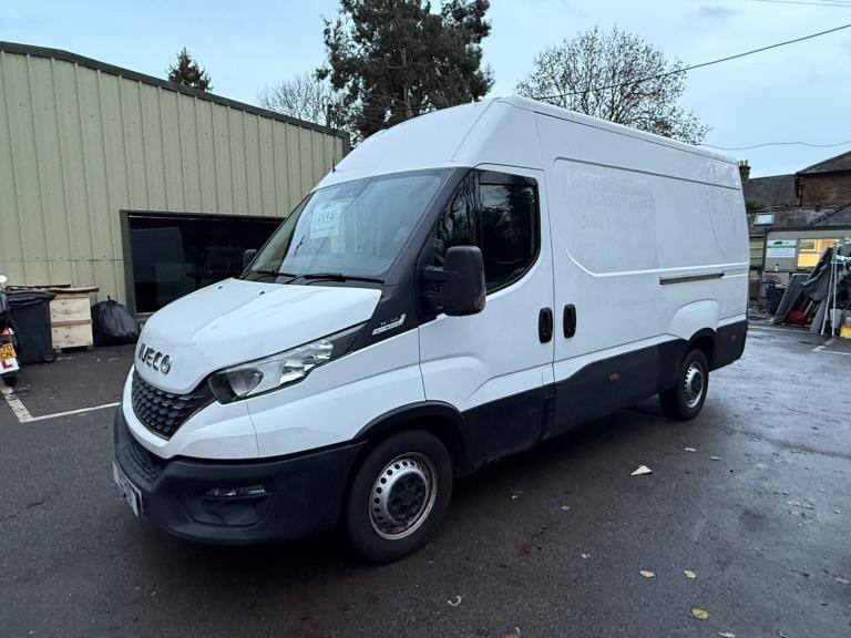2020 IVECO DAILY 2.3L DIESEL WHITE AUTOMATIC PANEL VAN - 145K - NEW CAMBELT
