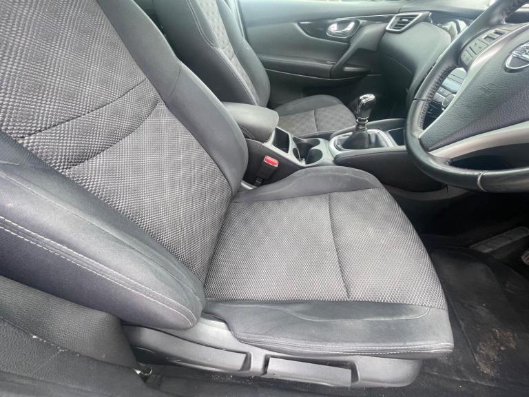 2014 Nissan Qashqai 1.2 DiG-T Acenta Premium 5dr HATCHBACK PETROL Manual