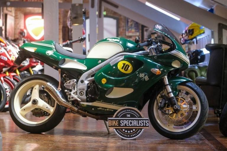 Triumph Daytona 955i "Mallory" Unique Build