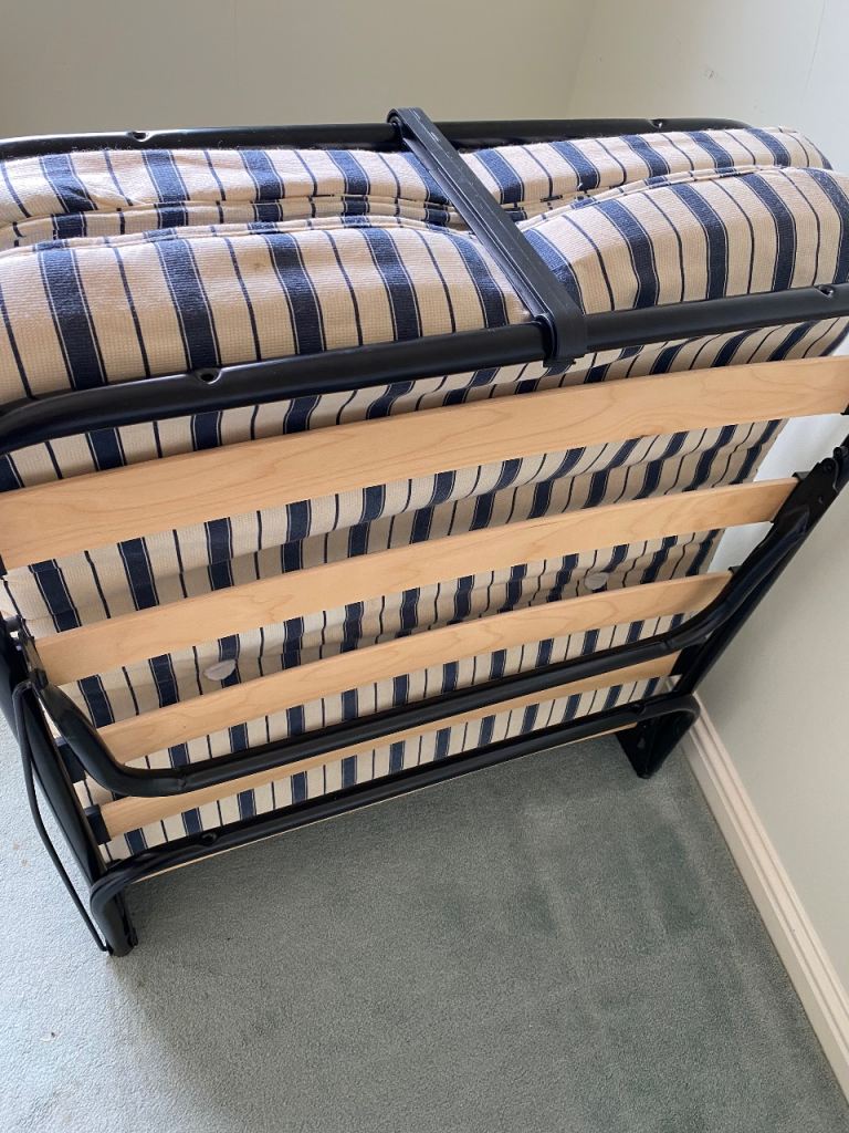 Guest bed
