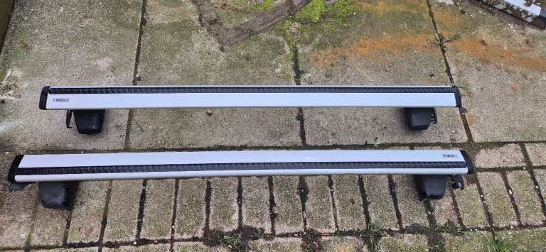 Audi A4 THULE roof bars