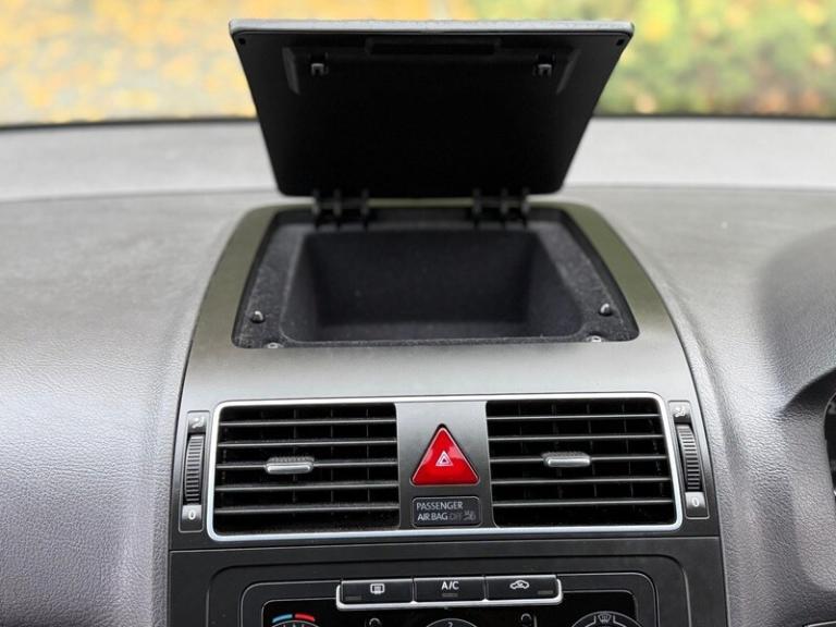 Volkswagen Touran 1.4 TSI SE DSG Euro 5 5dr