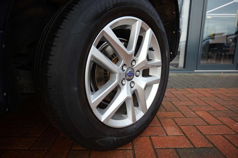 2016 Volvo XC60 2.4 XC60 SE Luxury Nav D5 AWD 4WD 5dr SUV Diesel Manual