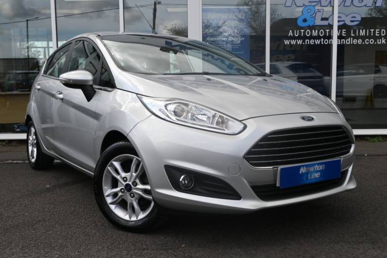 2016 Ford Fiesta 1.0T EcoBoost Zetec Hatchback 5dr Petrol Manual Euro 6 (s/s) (100 ps) Hatchback ...