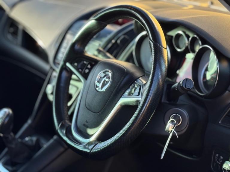 2015 Vauxhall Zafira 1.4T SRi 5dr MPV Petrol Manual