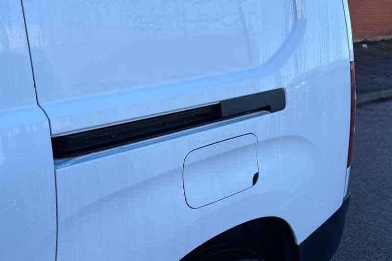 2022 Vauxhall Combo 1.5 Turbo D 2300 Dynamic Panel Van 6dr Diesel Manual L2 H1 Euro 6 (100 ps) Pa...