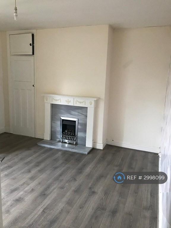 3 bedroom flat in Tynemouth Road, Wallsend, NE28 (3 bed) (#2998099)