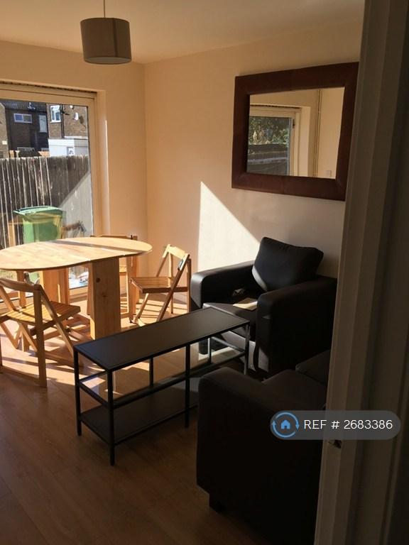 5 bedroom house in Elgar Path, Luton, LU2 (5 bed) (#2683386)