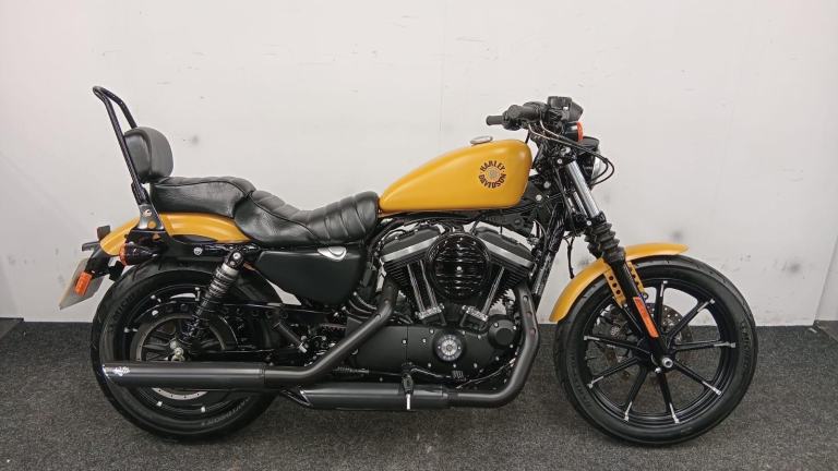 HARLEY DAVIDSON XL883N IRON ** LOW MILEAGE - SAT NAV - VANCE and HINES **