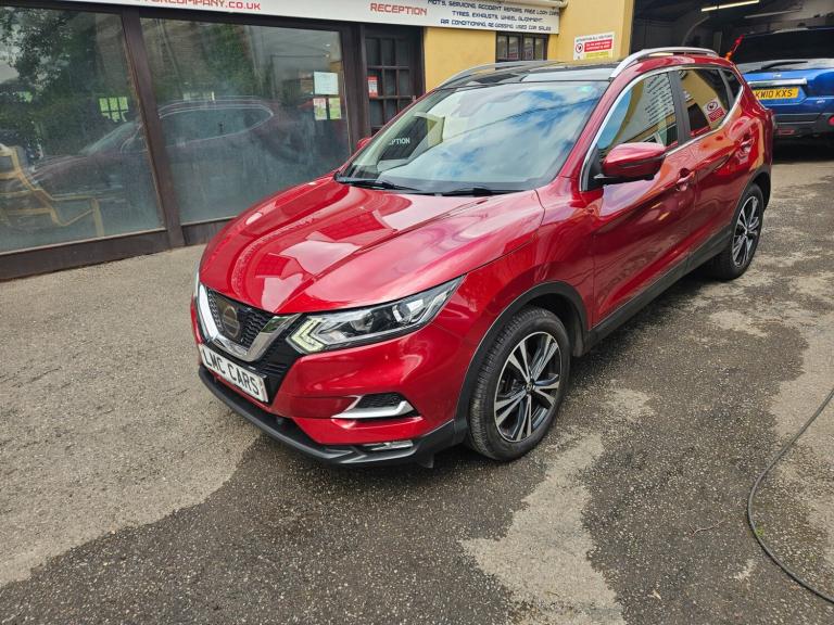 2017 Nissan Qashqai 1.2 DiG-T N-Connecta 5dr HATCHBACK Petrol Manual